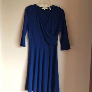 Lark and Ro blue long sleeve dress